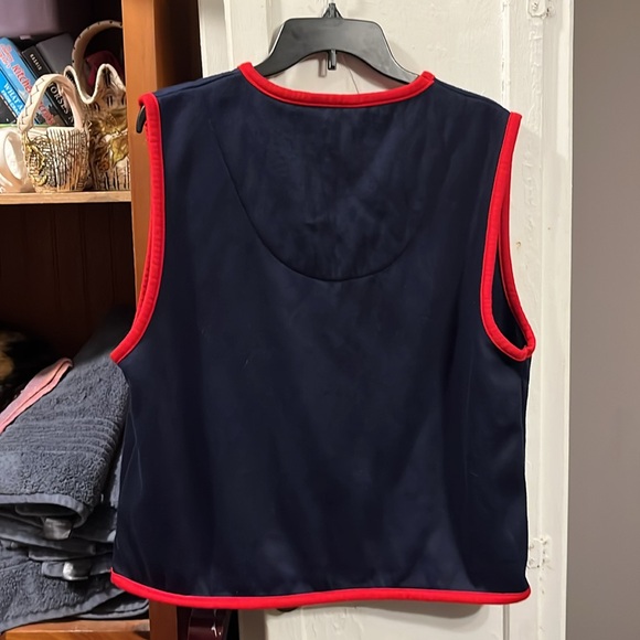 EUC Pebble Court full zip navy & red vest, faux pockets size L - Picture 5 of 6